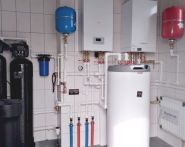 Монтаж системы отопления дома 155 кв.м. с газовым и электрическим котлами (радиаторное отопление, теплый пол) – д. Холмы